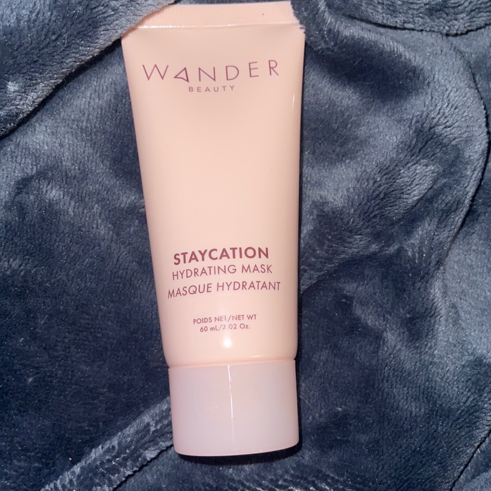 Wander beauty staycation hydrating mask
